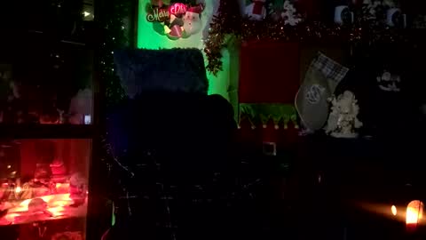 Snapshot of wscooter1 chatting on 11-24-25, 11:26 SCOOTER online show from 11-24-25, 11:26