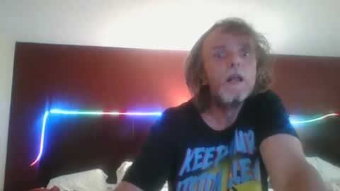 Snapshot of wsmfpfam chatting on 03-02-25, 03:16 Panic People online show from 03-02-25, 03:16