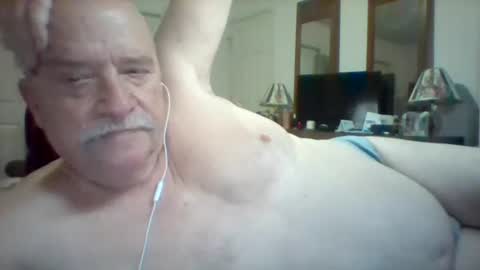 Snapshot of wvmountainlover chatting on 02-15-25, 07:39 wvmountainlover online show from 02-15-25, 07:39