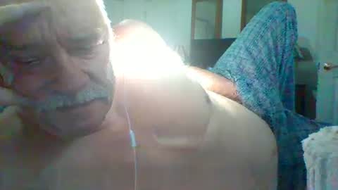 Snapshot of wvmountainlover chatting on 02-21-25, 06:37 wvmountainlover online show from 02-21-25, 06:37