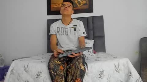 wyatt online show from 01-14-26, 12:00