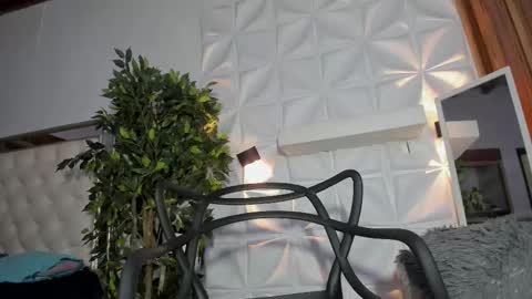 wyatt online show from 10-26-25, 09:04