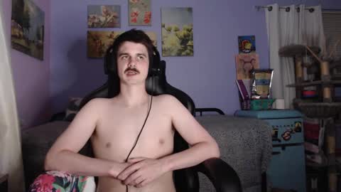 Wyatt online show from 10-04-25, 05:27