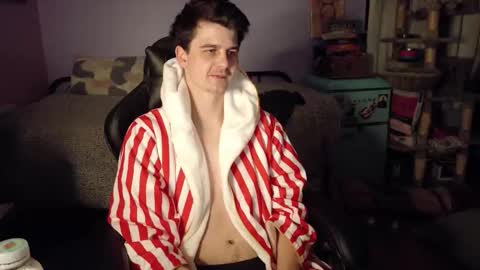 Wyatt online show from 10-12-25, 06:34