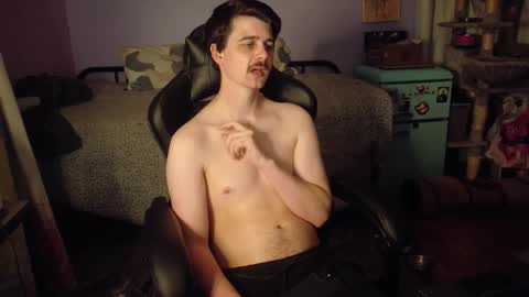 Wyatt online show from 11-18-25, 03:12