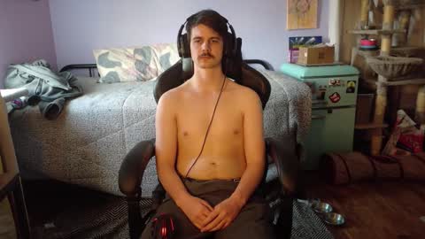 Wyatt online show from 11-18-25, 10:14