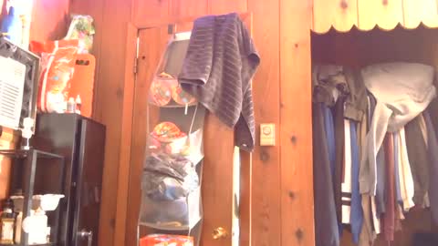 Snapshot of x2kayx2 chatting on 10-10-25, 04:50 x2kayx2 online show from 10-10-25, 04:50