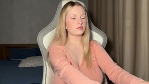 eva online show from 11-30-25, 04:33