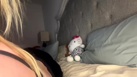 Mariah  online show from 01-11-25, 10:51