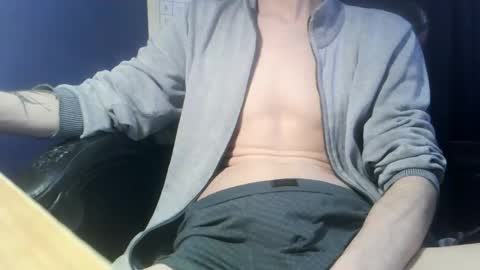 x_patri_x online show from 10-25-25, 02:13