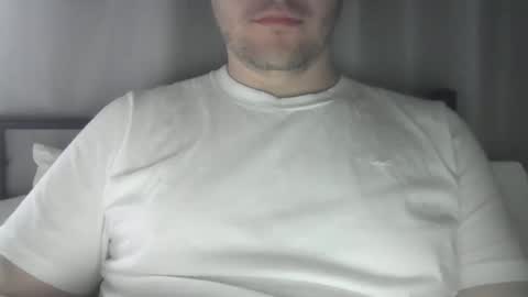 Snapshot of x_yes chatting on 10-15-25, 03:34 x_yes online show from 10-15-25, 03:34