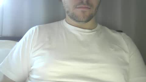 Snapshot of x_yes chatting on 11-20-25, 12:05 x_yes online show from 11-20-25, 12:05