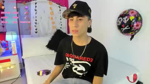 Snapshot of xaandergrey chatting on 10-24-25, 07:43 xaanderGrey online show from 10-24-25, 07:43