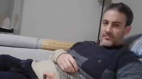 xalegarmax online show from 11-20-25, 08:41