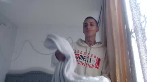 Snapshot of xalejo_max chatting on 09-22-25, 01:24 xalejo_max online show from 09-22-25, 01:24