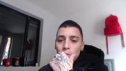 xalejo_max online show from 10-17-25, 04:31