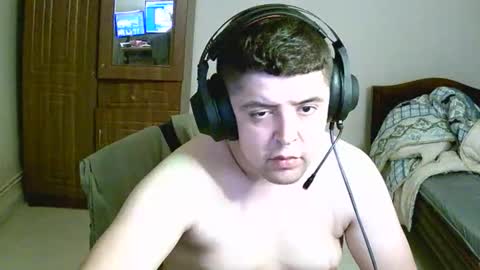 Snapshot of xander717742 chatting on 10-15-25, 06:08 arab bigdick online show from 10-15-25, 06:08