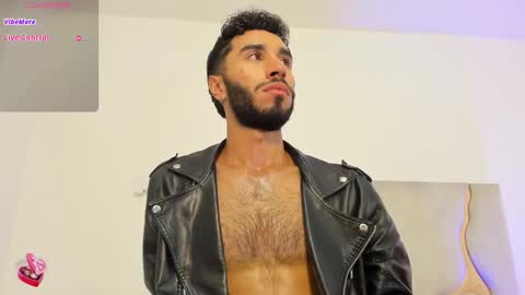 Snapshot of xander_tay chatting on 12-27-24, 10:59 ISSANDER online show from 12-27-24, 10:59