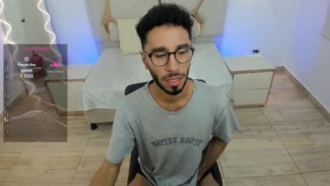 Snapshot of xander_tay chatting on 01-16-25, 07:52 ISSANDER online show from 01-16-25, 07:52