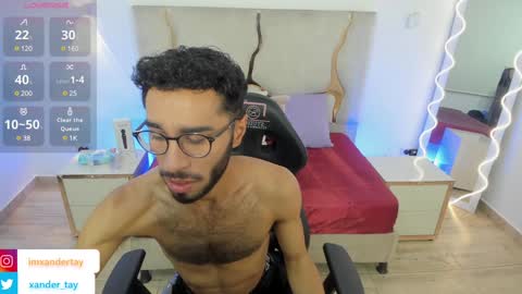 Snapshot of xander_tay chatting on 01-27-25, 07:35 ISSANDER online show from 01-27-25, 07:35