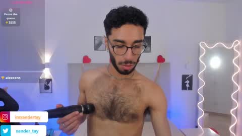 Snapshot of xander_tay chatting on 02-20-25, 07:52 ISSANDER online show from 02-20-25, 07:52