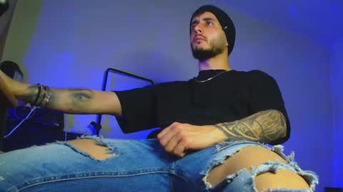 Snapshot of xandercagex chatting on 03-25-26, 11:00 XanderCageX online show from 03-25-26, 11:00