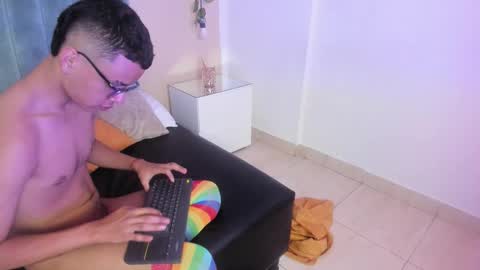 xavier fox online show from 09-28-25, 04:45