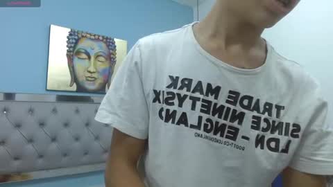 Snapshot of xavii_18_ chatting on 01-23-25, 06:35 xavii_18_ online show from 01-23-25, 06:35