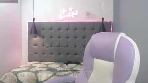 Snapshot of xavii_18_ chatting on 03-11-25, 12:39 xavii_18_ online show from 03-11-25, 12:39