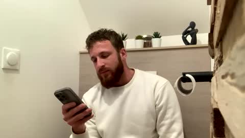 xavou779 online show from 11-09-25, 10:52