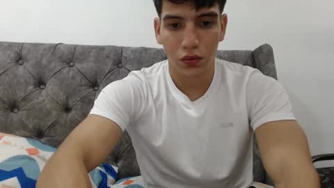 Snapshot of xbodyonfirex chatting on 10-22-25, 05:30 max online show from 10-22-25, 05:30