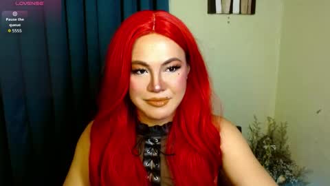 Snapshot of xcalisthra_69x chatting on 11-01-25, 11:23 Godess Lucy online show from 11-01-25, 11:23