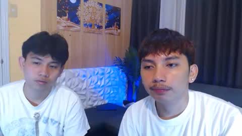 Snapshot of xcigbatecum chatting on 11-09-25, 04:27 Charlie online show from 11-09-25, 04:27