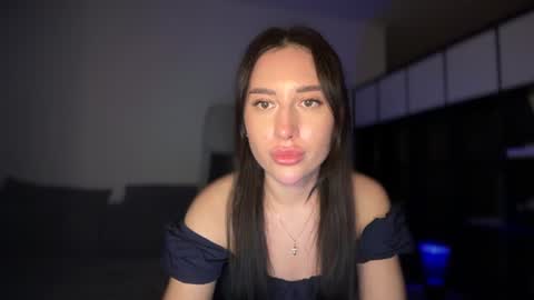 XCuteXbunny online show from 11-02-25, 08:33