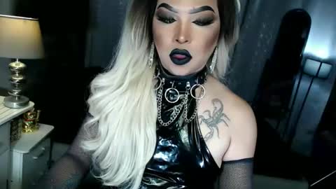 Zhavia online show from 10-07-25, 05:54