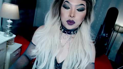 Zhavia online show from 10-14-25, 07:25