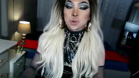 Zhavia online show from 10-30-25, 07:36