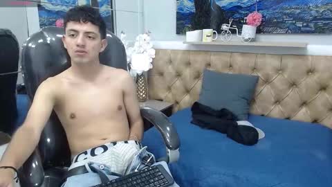 xebastwink online show from 02-12-26, 08:48