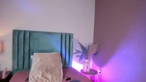 Xena Revelo online show from 02-13-26, 01:29