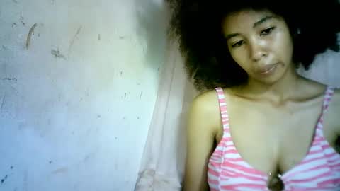 Snapshot of xenna610827 chatting on 02-08-25, 07:05 xenna610827 online show from 02-08-25, 07:05