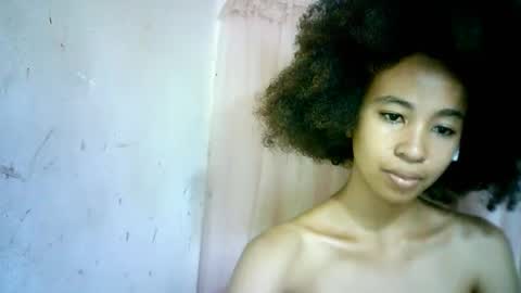 Snapshot of xenna610827 chatting on 02-11-25, 04:56 xenna610827 online show from 02-11-25, 04:56