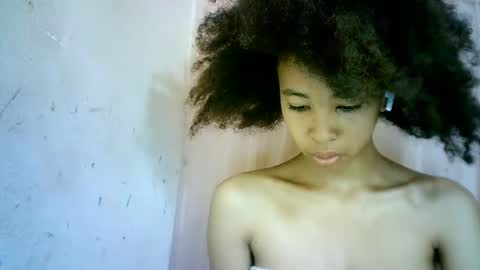 Snapshot of xenna610827 chatting on 02-12-25, 05:26 xenna610827 online show from 02-12-25, 05:26