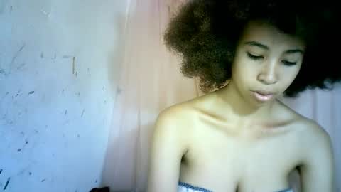 Snapshot of xenna610827 chatting on 02-19-25, 08:55 xenna610827 online show from 02-19-25, 08:55