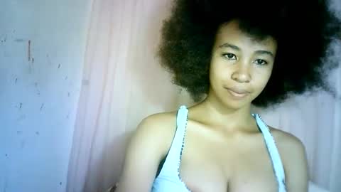 Snapshot of xenna610827 chatting on 02-26-25, 06:32 xenna610827 online show from 02-26-25, 06:32