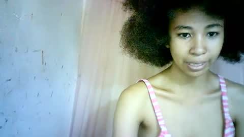 Snapshot of xenna610827 chatting on 03-05-25, 04:35 xenna610827 online show from 03-05-25, 04:35