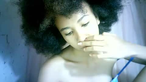 Snapshot of xenna610827 chatting on 03-10-25, 01:54 xenna610827 online show from 03-10-25, 01:54