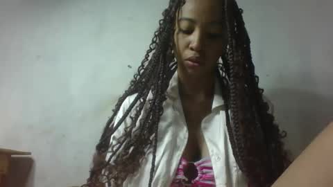 Snapshot of xenna610827 chatting on 02-06-26, 08:18 xenna610827 online show from 02-06-26, 08:18