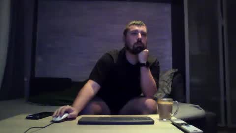 Snapshot of xfikusx44 chatting on 12-16-25, 05:23 xfikusx44 online show from 12-16-25, 05:23