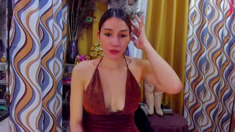 Snapshot of xgoddesstransx chatting on 02-09-25, 10:09 diana loves you online show from 02-09-25, 10:09