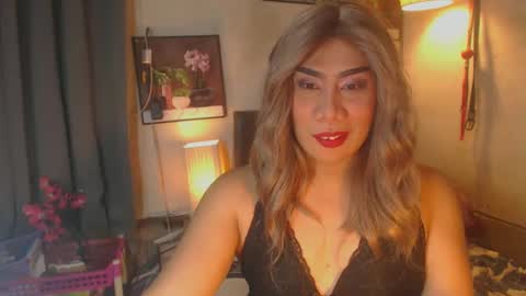 Snapshot of xhardcock2playx chatting on 12-15-24, 01:22 GODDESS KRISTEL online show from 12-15-24, 01:22